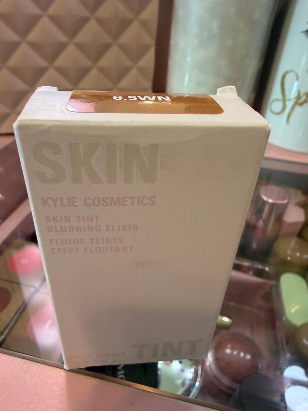 Kylie Cosmetics Skin Tint Blurring Elixir - Warm Neutral (6.5WN) and (8wn)
